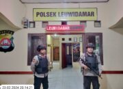 Untuk menciptakan situasi kantor yang aman : Anggota Polsek Leuwidamar Polres Lebak Polda Banten laksanakan Pam Mako,