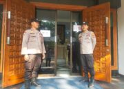 Anggota Polsek Rangkasbitung Polres Lebak Giat Monitoring Ke Tempat Ibadah Di Gereja Santa Maria Tak Bernoda