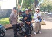 Bhabinkamtibmas Polsek Rangkasbitung Polres Lebak Ajak Ngobrol Bareng Anak Santri Di Jalan Siliwangi