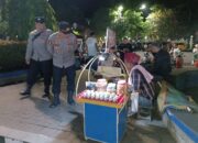 Kapolsek Rangkasbitung Polres Lebak Patroli KRYD Sekaligus Sambangi Pedagang Kerak Telor