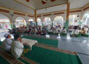 Warga Binaan Santri Ikuti Pengajian Rutin Agama Islam di Masjid At – Taqwa Lapas Banyuwangi.