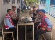 Personil Polsek KSKP Banten Polres Cilegon Polda Banten Bincang bersama Pekerja/Buruh di Pelabuhan