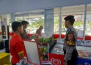 Satuan Samapta Polres Ciamis Keliling Minimarket Ciamis Cek Harga Bahan Pokok dan Stok