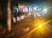 Personil Polsek  Cinangka Sambang dan Bincang-bincang di Pangkalan Ojek Malam Hari,