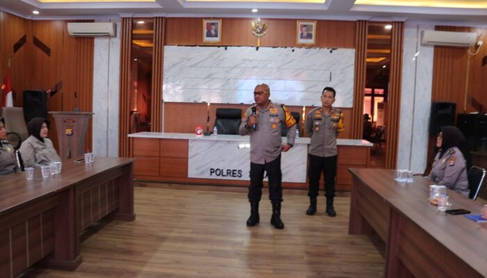 Ngariung Iman Ngariung Aman, Kapolres Bersama Personel  Polwan Polres Serang