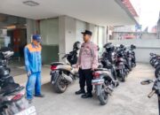 Kanit Samapta Polsek Rangkasbitung Polres Lebak Datangi Jukir Di Bank BNI Rangkasbitung