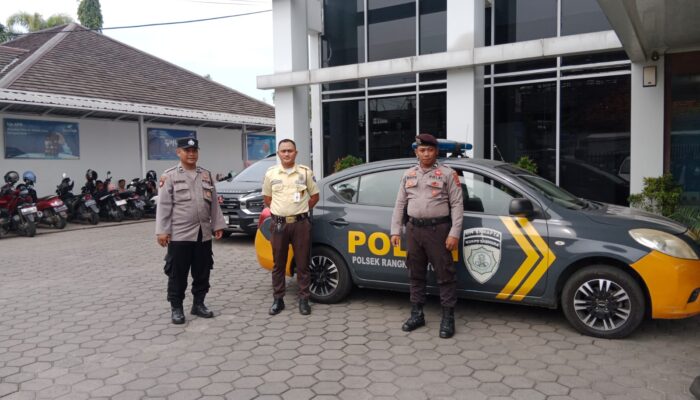 Antisipasi Gangguan Kamtibmas,Kanit Samapta Polsek Rangkasbitung Polres Lebak Patroli Ke Bank BJB