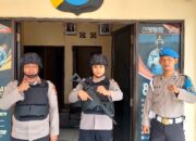 Anggota Polsek Cipanas Polres Lebak Laksanakan Sispam Mako Siang Hari