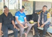 Bhabinkamtibmas Polsek Ciwandan Polres Cilegon Sambang Dialogis Pedagang Kelapa,