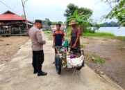 Cegah Pungli, Personel Polsek Dushil Gencarkan Sosialisasi Larangan Pungli