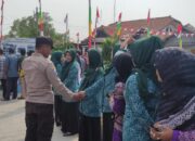 Anggota Polsek Puloampel Polres Cilegon Menyapa Warga Binaannya,