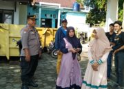 Peduli Kerukunan Tetangga, Kanit Binmas dan Bhabinkamtibmas Polsek Bojonegara Polres Cilegon Polda Banten Sambangi Ibu Rumah Tangga, polres