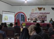 Kolaborasi Mahasiswa KKN IAI AL-AZIS dan Perangkat Desa Karangtumaritis dalam Membangun Kesadaran Hukum Dalam Penyuluhan Desa Sadar Hukum