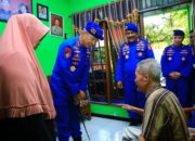 Kado Alumni Akpol 91 Bhara Daksa dalam Rangka 33 Tahun Pengabdian ke Pengasuh saat Taruna