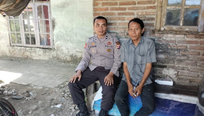 Hampiri Masyarakat, Kanit Samapta Polsek Cimarga Polres Lebak Sampaikan Himbauan Kamtibmas