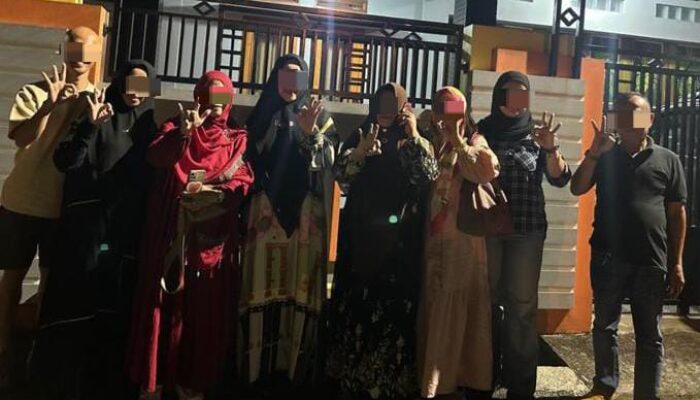 Beredar Foto Sejumlah ASN Kabupaten Tasikmalaya Dengan Istri Salah Satu Paslon Nomor Urut 3, Ini Penjelasannya!!!