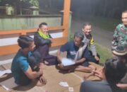 Perkuat Sinergitas, Polsek Cijeungjing Polres Ciamis Beri Binluh ke Warga Kertaharja Saat Ngeronda