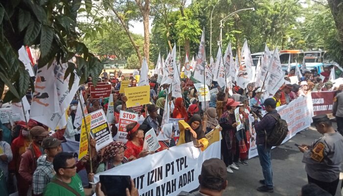 Aliansi Masyarakat Adat Nusantara Gelar Aksi di Gedung DPRD Sumut, Minta Segera Sahkan Perda Masyarakat Adat