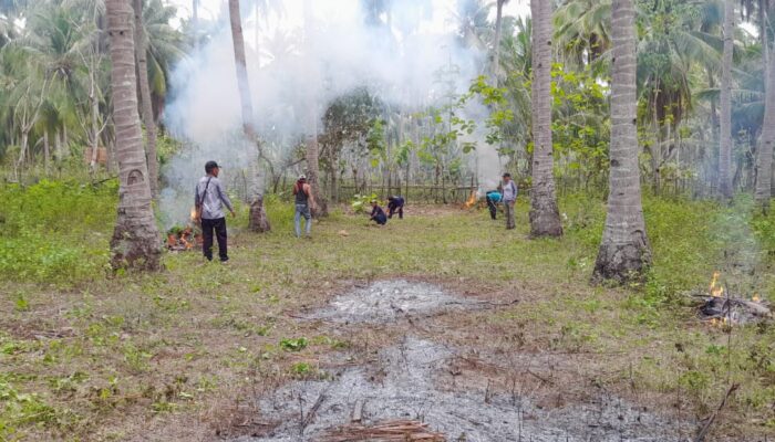 Lapas Arjasa Laksanakan Pembersihan Lahan Perkebunan. Untuk Memberdayakan Warga Binaan Pemasyarakatan Dalam Melakukan Ketahanan Pangan