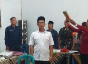 Sebanyak 70 Orang KPPS Desa Wangkal Sudah di Ambil Sumpah nya. Ketua PPS Berharap Bawahan nya Bersikap Netral. 