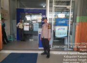 Personil Polsek giat rutin lakukan patroli ke bank BRI unit Pujon.