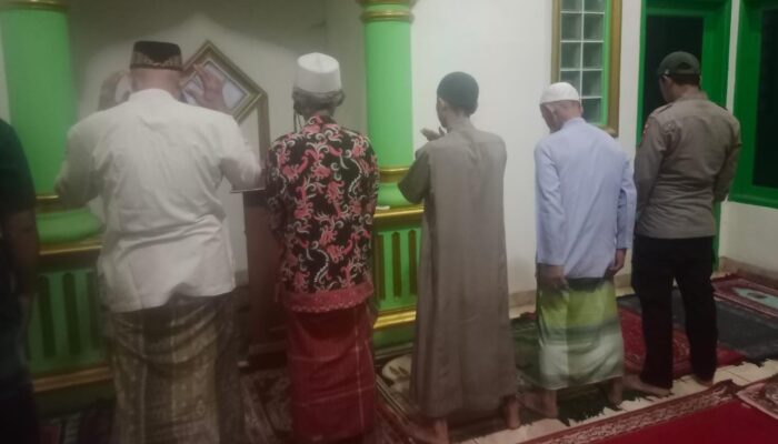 Polsek KP Banten Polres Cilegon Laksanakan Cooling sistem melalui Shalat Subuh Keliling