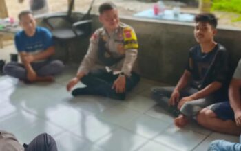 Jaga silaturahmi !!! Kapolsek Pulomerak Polres Cilegon laksanakan kunjungan di lingkungan Rawaarum