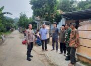 Anggota Polsek Cimarga Polres Lebak  Sambangi Dan Silaturahmi Kepada Warga Kampung Senojaya