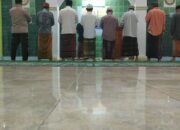 Anggota Polsek Cimarga Polres Lebak Subuh Program Unggulan SULING Berjamaah Di Masjid Nurul Iman