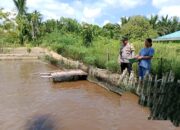 Petugas Bhabinkamtibmas Desa Sei Kayu Melaksanakan Sambang di Desa Binaan