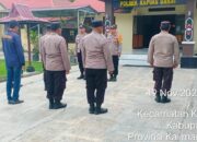 Ka Polsek Kapuas Barat Pimpin Apel Pagi Dalam Rangka Operasi Mantap Praja 2024