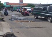 Warga Serta Pengendara Keluhkan Jalan Wangkal Yang Berlobang. dan Berharap Mendapatkan Perhatian Dari Pemerintah Agar Segera di Perbaiki. 