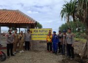 Polairud Polres Garut Pasang Spanduk Peringatan Tanda Bahaya di Objek Wisata Pantai Sayang Heulang