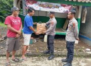 Polri Berikan Bantuan Peralatan Pos Kamling untuk Tingkatkan Keamanan Lingkungan