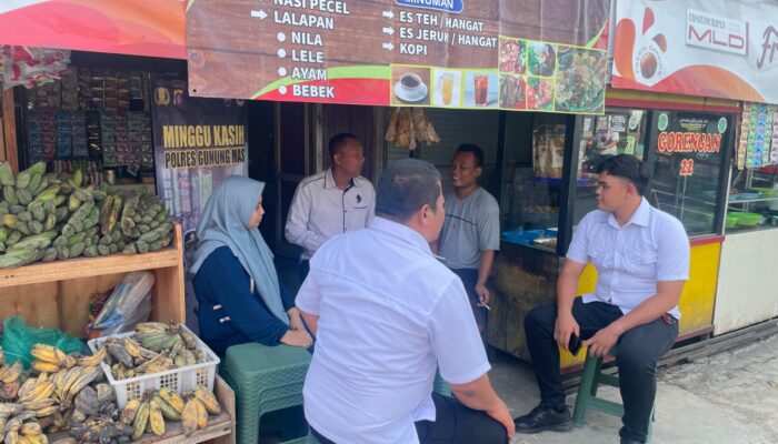 Ngobrol Santai di Komplek Pasar Kuala Kurun, Warga Sampaikan Aspirasi di Jumat Curhat