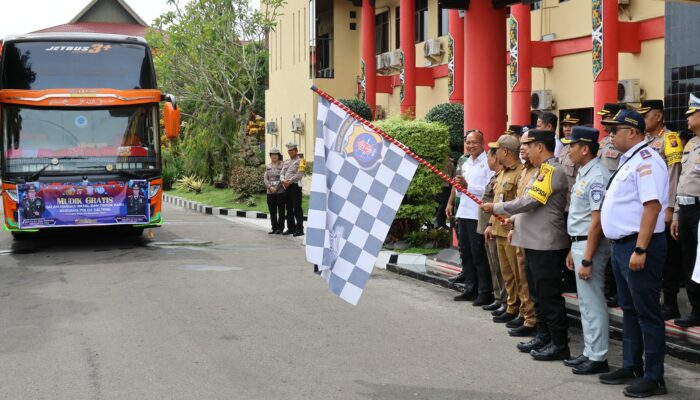 Polda Kalteng Gelar Mudik Gratis Jelang Nataru, 160 Pemudik Tujuan Sampit, Pangkalan Bun dan Lamandau Resmi Diberangkatkan