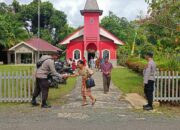 Personil Polsek Kapuas Barat Lakukan Pengamanan Ibadah Hari Raya Natal II di Gereja Parapah Kel Mandomai