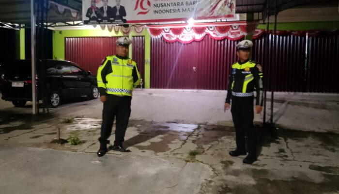 Jamin Situasi Kondusif, Polres Sukamara Sambangi Kantor Bawaslu pada Malam Hari