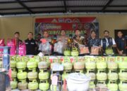 *Kapolresta Sidoarjo Berhasil Ungkap Dua Gudang Pengoplosan LPG, 5 Tersangka Diamankan.*