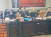 Mahkamah Konstitusi Diskualifikasi Cabup Nomor Urut 3 Sebagai Petahana Karena Terhitung Dua Periode, Ketua RPD Kabupaten Tasikmalaya Minta Ketua KPU Dan Bawaslu Diganti!!!