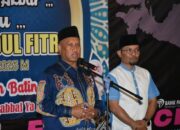Bupati Biak Numfor Lepas Peserta Takbir Akbar Keliling Sambut Idul Fitri 1446H 6 Bupati Biak Numfor Lepas Peserta Takbir Akbar Keliling Sambut Idul Fitri 1446H