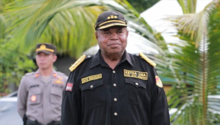 Ketua LMA Biak Numfor Apresiasi TMMD Ke-123: Dandim 1708/BN Diganjar Gelar Kehormatan