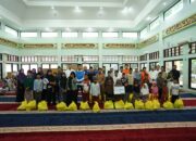 Keseruan Tausiyah dan Berbuka Puasa Bersama Karyawan dan Masyarakat Desa Ring 1 UBP Lontar 8 Keseruan Tausiyah dan Berbuka Puasa Bersama Karyawan dan Masyarakat Desa Ring 1 UBP Lontar