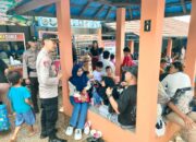 Jajaran Polsek Mandalawangi Polres Pandeglang Siaga Lebaran Laksamana Pengaturan Lalin di Jalur Wisata