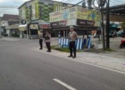 Pengaturan Jalan Pelita Polsek Ketapang Bersama Sat Lantas Polres Kotim Amankan Masyarakat Pada Saat Wisata atau Bepergian. 3 Pengaturan Jalan Pelita Polsek Ketapang Bersama Sat Lantas Polres Kotim Amankan Masyarakat Pada Saat Wisata atau Bepergian.