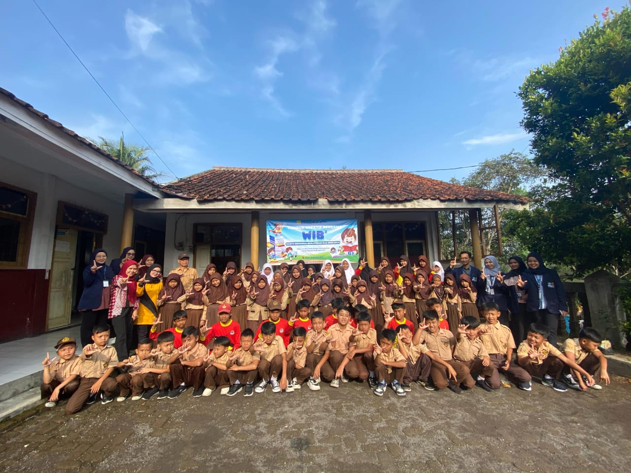 Gelorakan Budaya Sejak Dini, Mahasiswa PPG IPI Garut Bersama DISPUSIPDA Hadirkan "WIB"2 di SDN I Sukamukti 1 IMG 20250414 WA0055 2