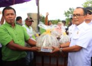 WABUP ARISTON SIDAURUK TERIMA BANTUAN PERTANIAN DARI PROVINSI SUMATERA UTARA 25 WABUP ARISTON SIDAURUK TERIMA BANTUAN PERTANIAN DARI PROVINSI SUMATERA UTARA