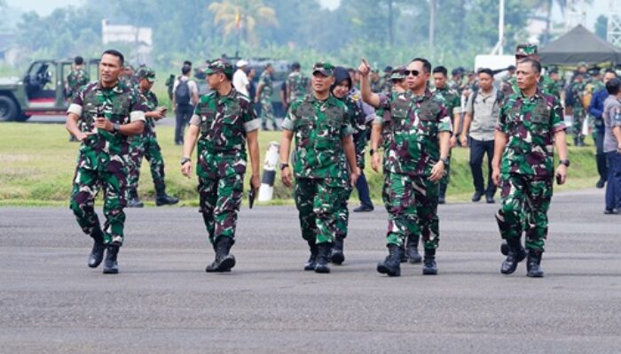 Jelang Upacara Tradisi Kehormatan Militer, Panglima TNI Cek Kesiapan di Batujajar