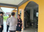 Polsek Kapuas Tengah Lakukan Pengamanan Pelaksanaan Ibadah Jum’at Agung di Gereja Imanuel Pujon. 3 Polsek Kapuas Tengah Lakukan Pengamanan Pelaksanaan Ibadah Jum’at Agung di Gereja Imanuel Pujon.