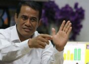 Dr. Ir. H. Andi Amran Sulaiman Menjabat Menteri Tanpa Pamrih, Kecuali Swasembada Pangan 14 Dr. Ir. H. Andi Amran Sulaiman Menjabat Menteri Tanpa Pamrih, Kecuali Swasembada Pangan